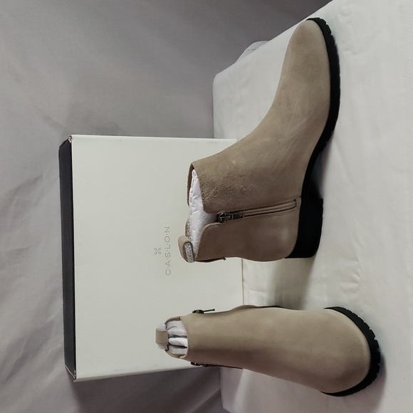 Caslon Shoes - NEW Caslon Brielle Water Resistant Bootie